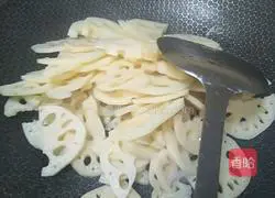 Illustration of how to stir-fry lotus root 2 