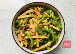 Illustration of how to make pepper tofu skin 5