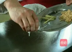 Illustration of how to make bean sprouts and cabbage 5