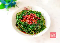 Illustration of how to make peanuts mixed with water spinach 1