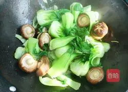 Illustration of how to make braised Tangcai with mushrooms 5