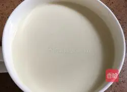 Illustration of how to make ginger milk 7