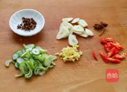 Illustration of how to make sweet and sour lotus root 3