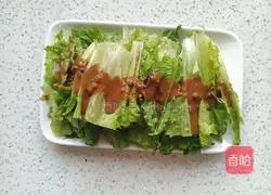 Illustration of how to make lettuce mixed with soy sauce 7