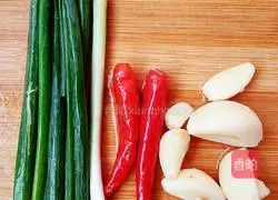 Illustration of how to make garlic vermicelli and steamed baby cabbage 3