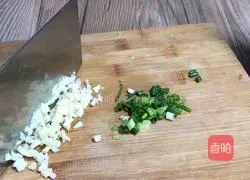 Illustration of how to make artificial waist flowers 5