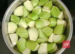 Illustration of how to cook eggplant with tomatoes 1