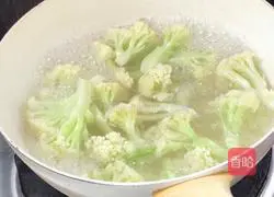 Illustration of how to make fried cauliflower with green pepper 5