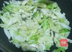 Illustration of how to stir-fry cabbage 4