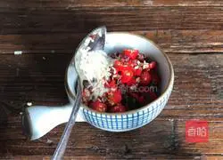 Illustration of how to make spicy cowpea twist 4