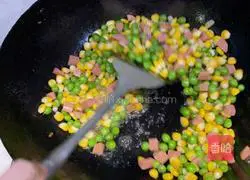 Jinyu Hongfu (Stir-fried Corn and Sweet Bean) Illustration of how to make diced ham 7