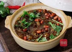 Illustration of making spicy and sour sweet potato noodles 22