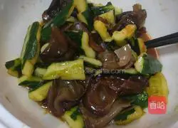 Illustration of how to make fungus and cucumber 5