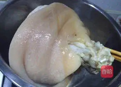 Illustration of how to make crystal elbow 3