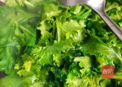 Illustration of how to make stir-fried moss leaves 6