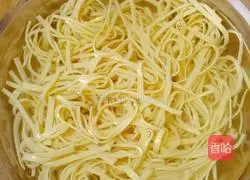Enoki mushroom mix Illustration of how to make dried tofu and shredded carrots 10