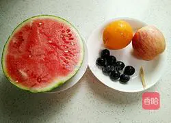 Illustration of how to make fruit platter 1