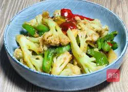 Illustration of how to make fried cauliflower with green pepper 11