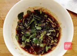 Illustration of how to stir-fry enoki mushrooms 7