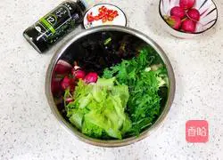 Illustration of how to make shrimps mixed with vegetables 7