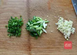 Illustration of home-style spicy tofu 3