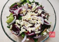 Illustration of how to make cold Houttuynia cordata 3