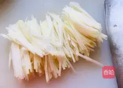 Illustration of how to make cold kohlrabi 2