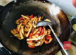 Illustration of how to stir-fry tomatoes and eggplants 7