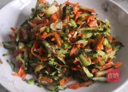How to make shredded carrots and cucumbers Illustration 6