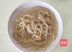 Illustration of how to make pickled cabbage and tofu pot 3