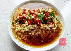 Illustration of how to make garlic mushrooms 18