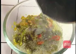 Illustration of how to make chili pepper eggs 13