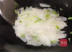 Illustration of how to make stir-fried white radish slices 8