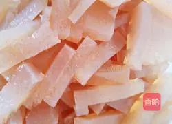 Illustration of how to make stir-fried konjac with spicy sauce in one step 2