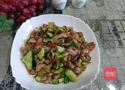 Illustration of how to make cucumber with red clams 6