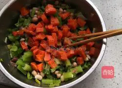 Illustration of how to cook peanuts in classic wine and food 4