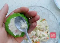 Illustration of how to make mashed potatoes stuffed with bitter melon 8