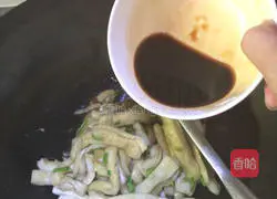 Illustration of how to make eggplant with oyster sauce 8