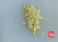 Illustration of how to make stir-fried cabbage with dried shrimps 1