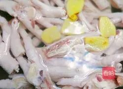  Illustration of how to make lemon chicken feet 2