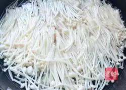 Illustration of how to cook white mushrooms 5