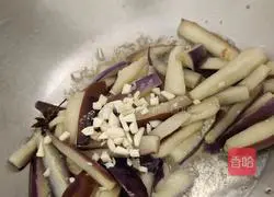 Illustration of braised eggplant in oil 8