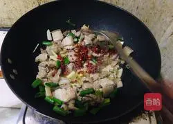 Illustration of how to make steamed braised noodles 8