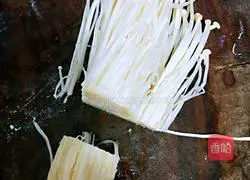 Enoki mushroom tomato tofu soup recipe 3