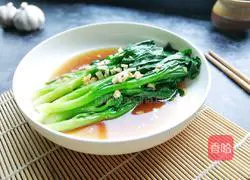 Illustration of how to make boiled cabbage 10