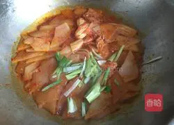 Illustration of how to make spicy cabbage and fried potato slices 7