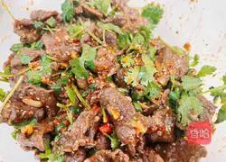 Illustration of how to make spicy cold beef 10