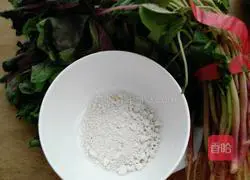 Vegetarian fried red amaranth recipe illustration 1