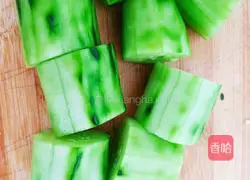 Illustration of how to make cucumber mixed with fungus 3