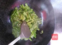 Illustration of how to make bitter melon in oyster sauce 7